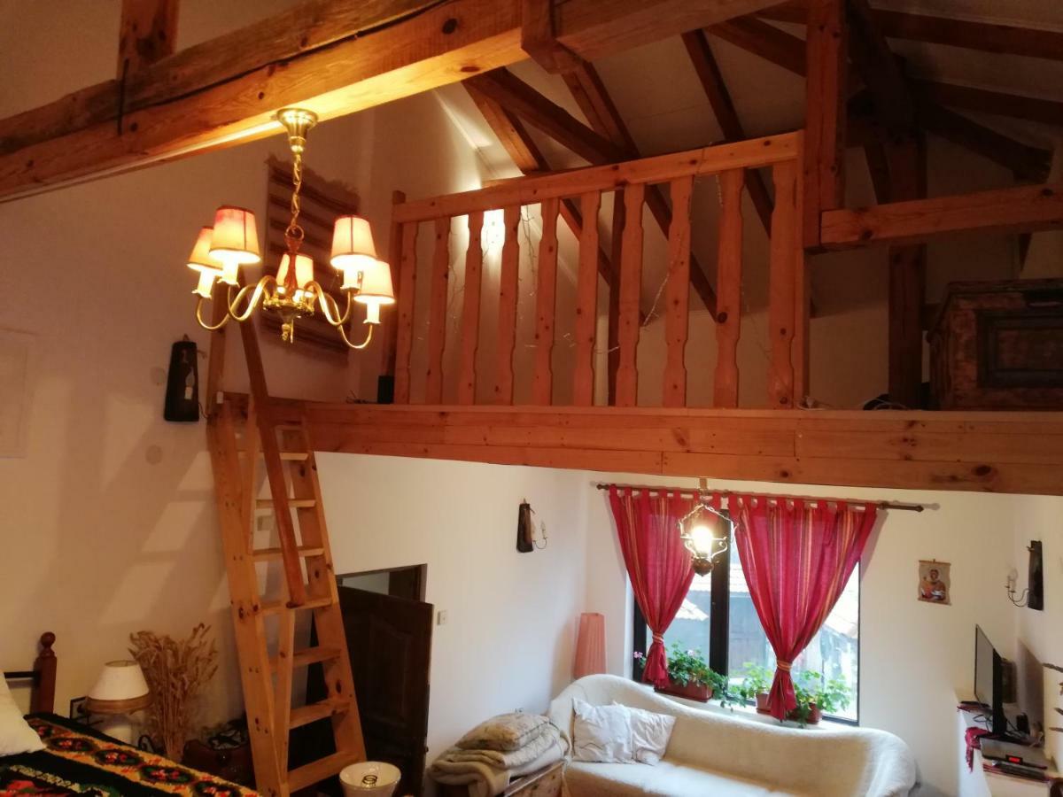 Къща За Гости Чичарите Gabrovo Eksteriør billede